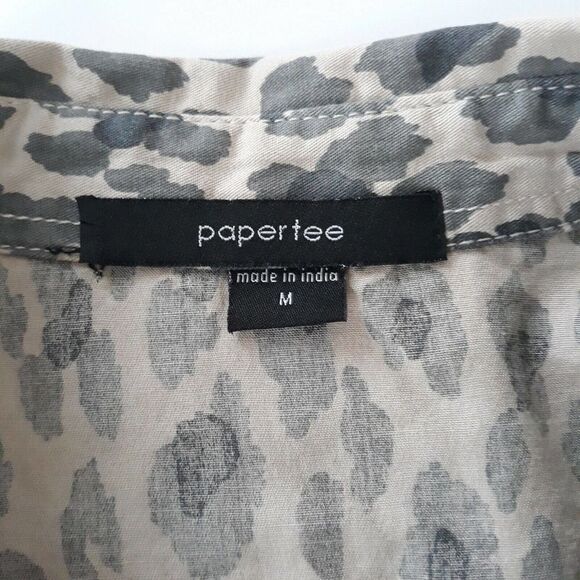 Paper Tee Shirt Women Medium Brown Cheetah Print Snap Buttons Adjustable Sleevs - Picture 5 of 10